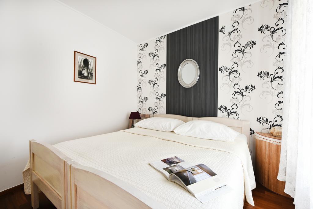 Apartments Kokolo Σίμπενικ Δωμάτιο φωτογραφία