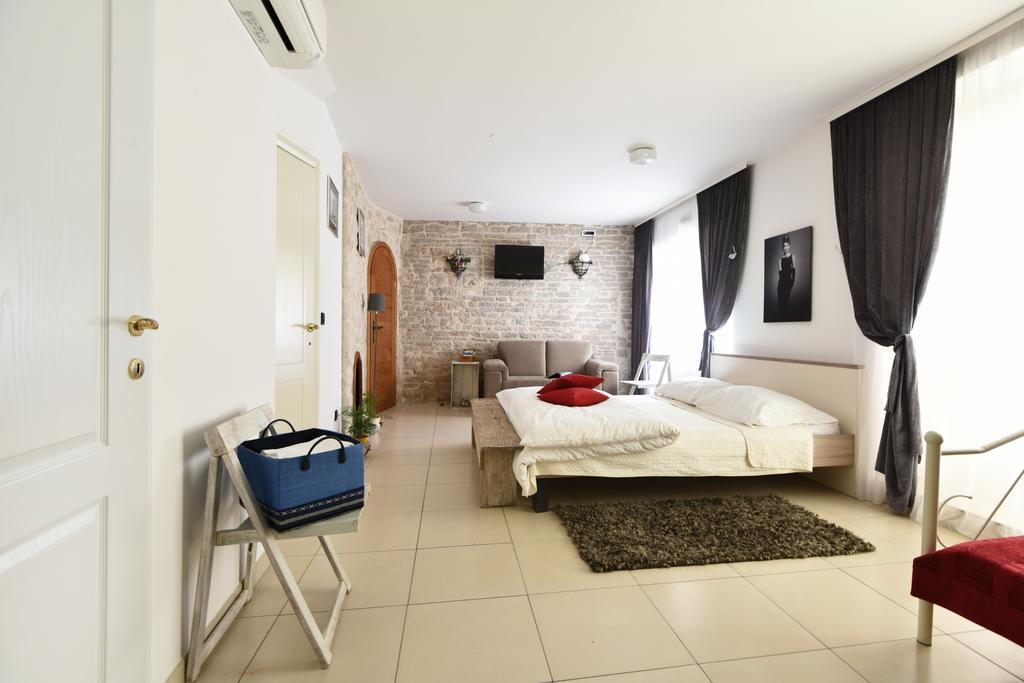 Apartments Kokolo Σίμπενικ Δωμάτιο φωτογραφία