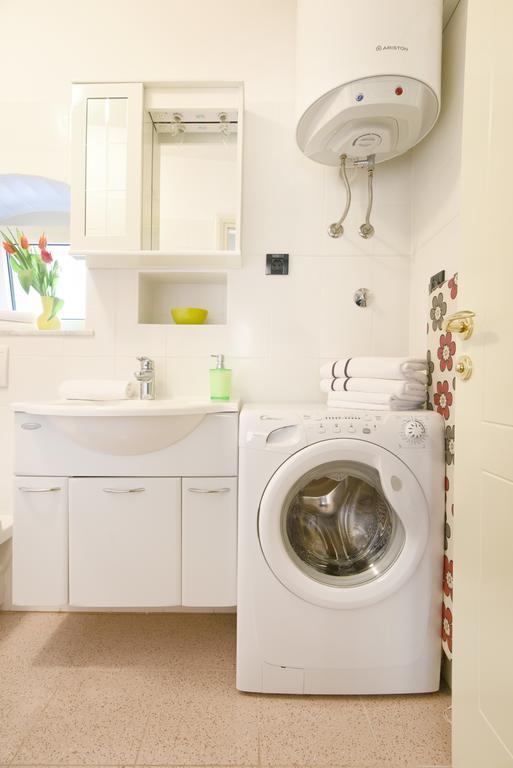 Apartments Kokolo Σίμπενικ Δωμάτιο φωτογραφία
